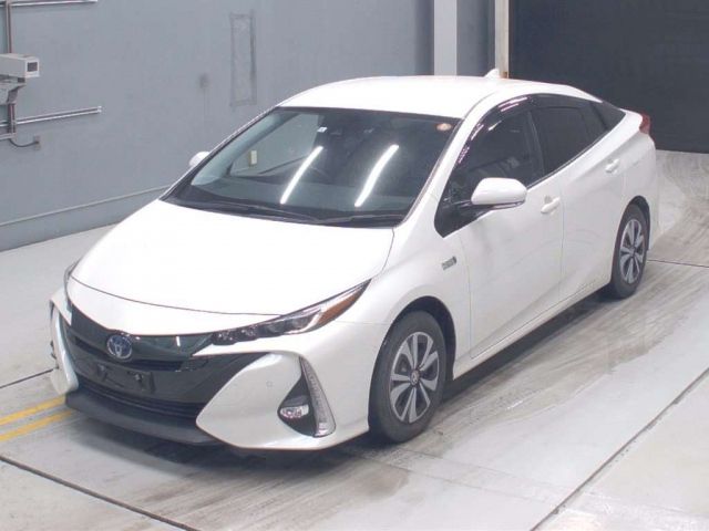 4219 Toyota Prius phv ZVW52 2018 г. (CAA Gifu)